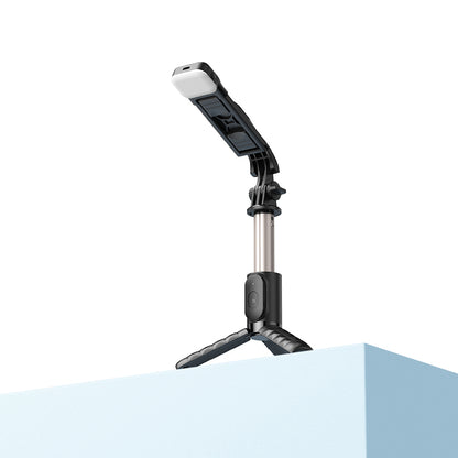 Mcdodo SS-1781 Wireless Selfie Stick with Single Lamp ZM Series